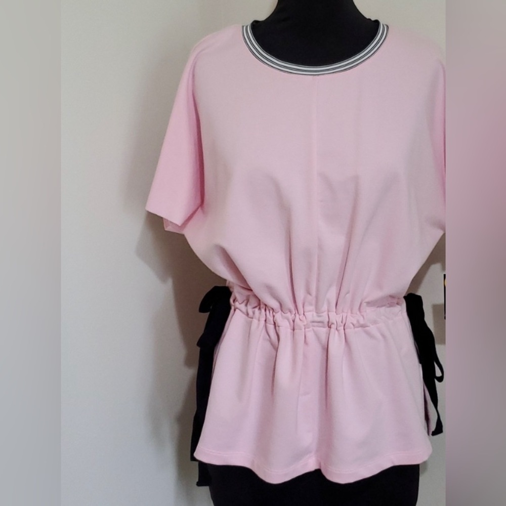 XL Project Runway Light Pink Short Sleeve Shirt w/ Open Sides & Black Ties